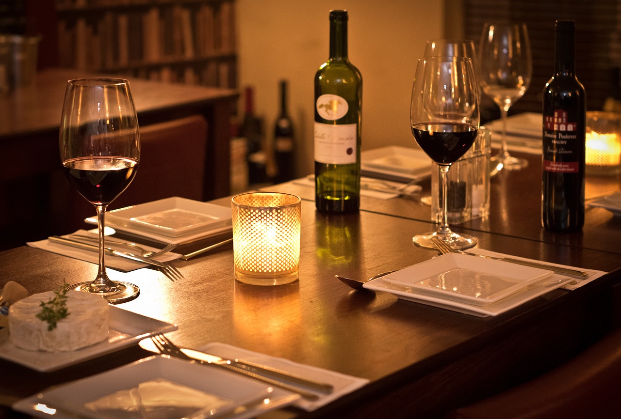 bistro wine romantic intimate 2594762