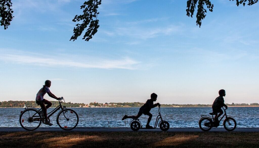 Odkryj uroki gminy Wilga na rowerze: wyjątkowe trasy dla pasjonatów dwóch kółek!