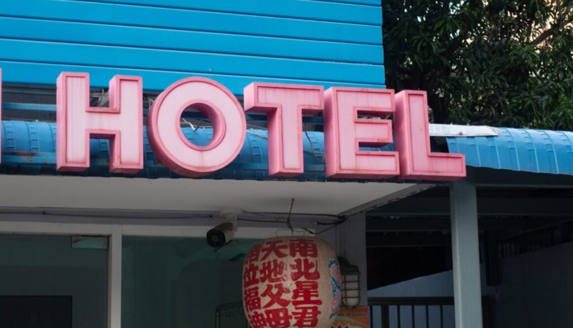 Gdzie szukać noclegów w Warszawie - najlepsze propozycje hoteli